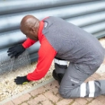 Flexi Armour Ground Mesh colleague installing