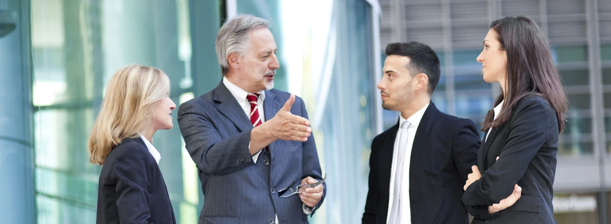 rentokil steritech colleague talking to customer
